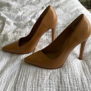 Size too big. Also just never wear them.